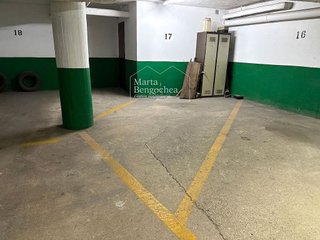 Garaje en venta en Centro en Vitoria-Gasteiz