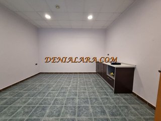 Oficina en alquiler en Pego