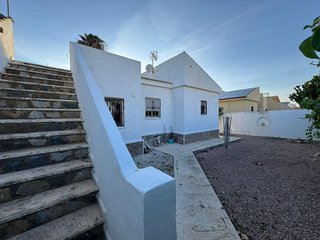 Chalet en venta en La Siesta - El Salado - Torreta en Torrevieja
