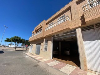 Casa adosada en venta en Carretera Mojonera – Cortijos de Marín en Roquetas de Mar