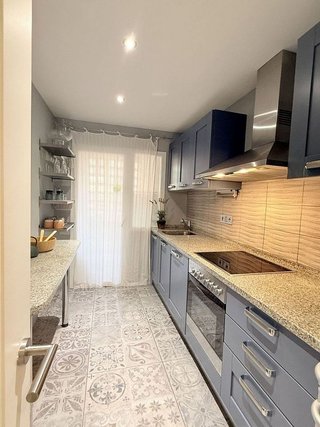 Piso en venta en Los Arqueros-Puerto del Almendro en Benahavís