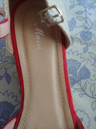 Zapatos de cuña rojos talla 41.