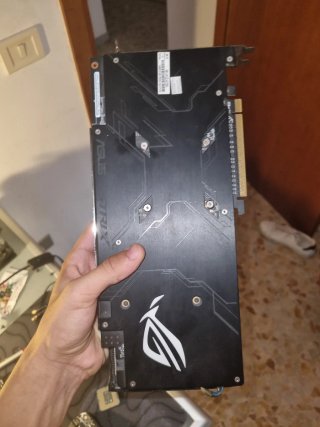 Scheda video asus rog strix rx 580 oc 8gb