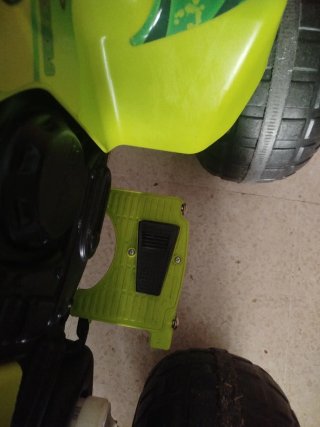 Moto a batería infantil verde