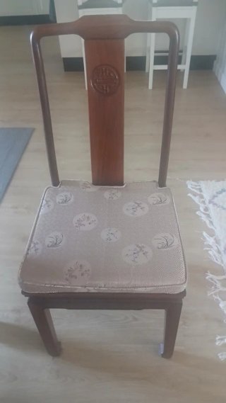 Mesa de comedor extensible con 6 sillas