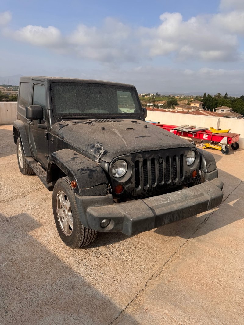 Jeep Wrangler 2010 - foto 1