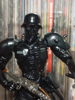 Figura Kaiyodo Revoltech Jin Roh 061