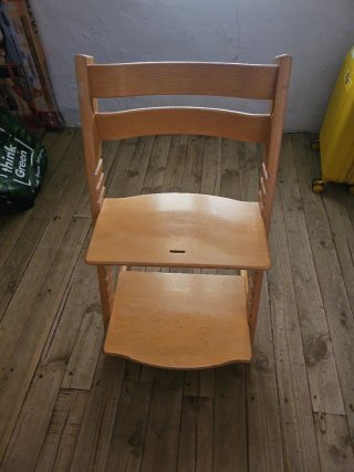 Trona Stokke madera