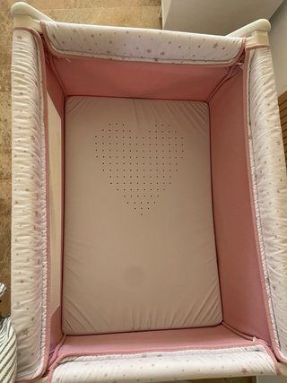 Minicuna bebé estrellas rosa