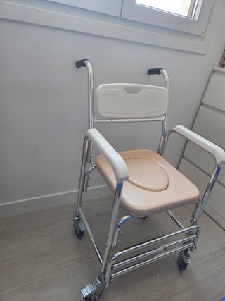 Silla Ducha WC con Ruedas y Pies Abatibles