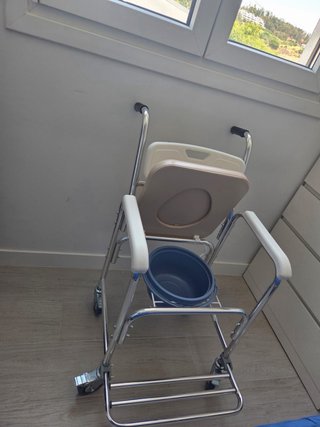 Silla Ducha WC con Ruedas y Pies Abatibles