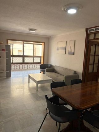 Piso en alquiler en Teatinos en Málaga