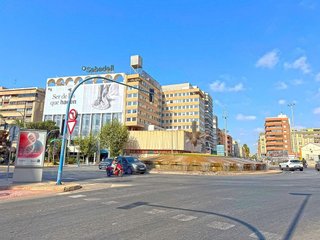 Local comercial en alquiler en Ensanche - Diputación en Alicante