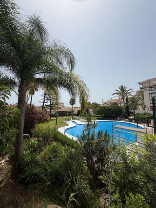Piso en venta en La Carolina-Guadalpín en Marbella