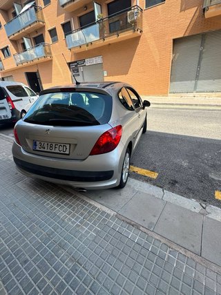 Peugeot 207 2006