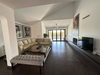 Chalet en alquiler en Las Lomas de Río Verde en Marbella