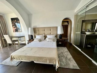 Chalet en alquiler en Las Lomas de Río Verde en Marbella