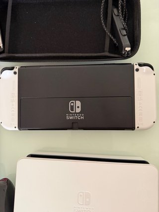 Nintendo Switch OLED Blanca, 3 Juegos y SD128GB