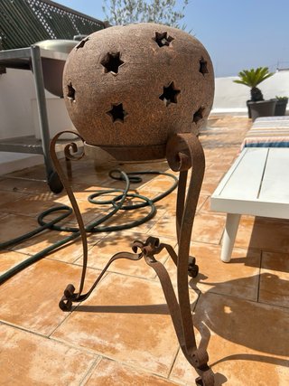Farol de Barro con Estrellas para Jardín