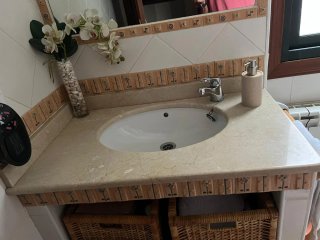 Lavabo Bellavista con encimera de mármol de 87x52