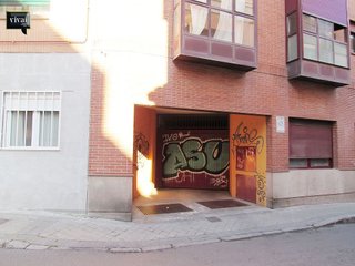 Garaje en venta en Castillejos en Madrid
