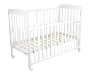 Cuna de bebé blanca con ruedas