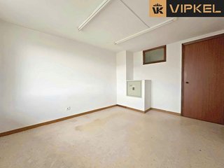Local comercial en alquiler en Ensanche - Sar en Santiago de Compostela
