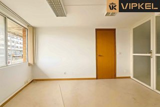 Local comercial en alquiler en Ensanche - Sar en Santiago de Compostela