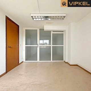 Local comercial en alquiler en Ensanche - Sar en Santiago de Compostela