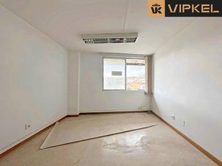 Local comercial en alquiler en Ensanche - Sar en Santiago de Compostela