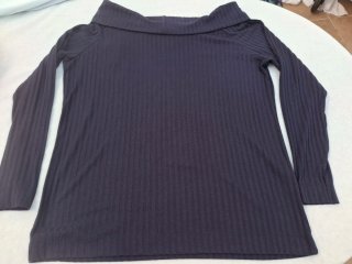 Blusa T XL . Medidas en descripción