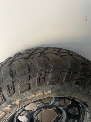 Neumático Cooper STT PRO con llanta 265/70/17