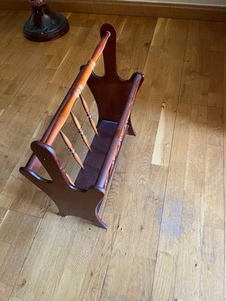 Revistero madera maciza clásico