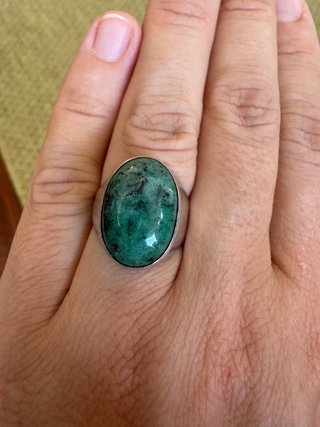 Anello vintage italiano con agata verde