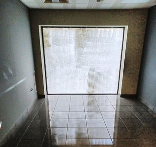 Oficina en venta en Montefrío