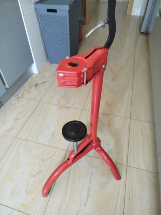 Encorchadora/Embotelladora Roja