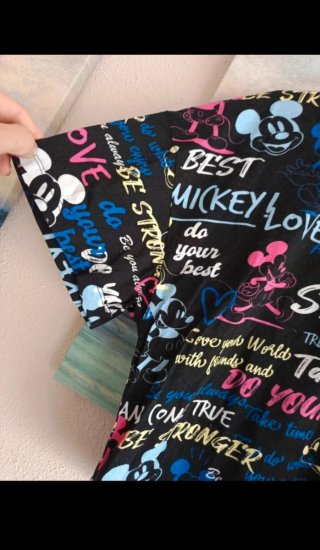 Camiseta Mickey Mouse Stradivarius Talla M