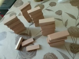 53 Tasselli legno 2,2x6,6 h 1,1cm