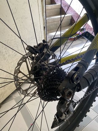 Bicicleta de Montaña solo hace falta ruedas nuevas