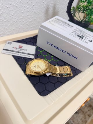 Reloj Naviforce Dorado Hombre