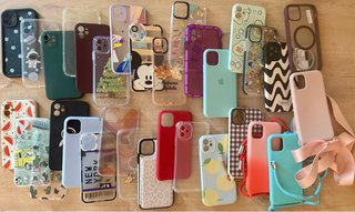 iPhone 11 128GB Viola + 30 custodie e accessori