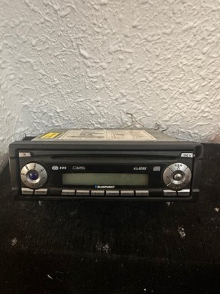 i want sell una radio