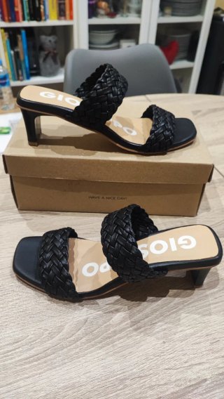 Sandalias piel Gioseppo Pirie T-40 Negras.