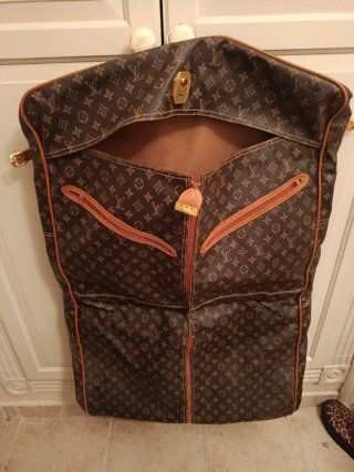 Portatrajes Louis Vuitton Monogram