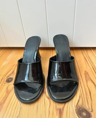 Sandalias de tacón negras