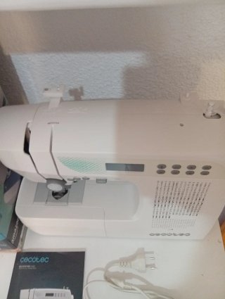 Cecotec Bellecouture 21500 Máquina de Coser