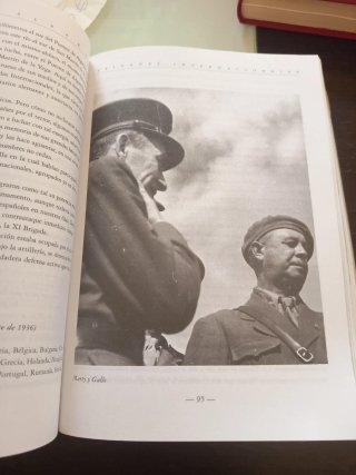 Historia política y militar de las Brigadas Int...