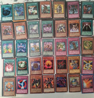 Carte Yu-Gi-Oh! - Mazzo completo