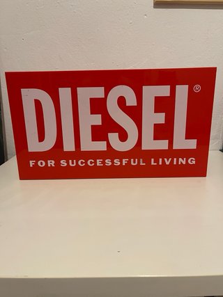 Expositor Tienda Diesel