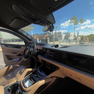 Porsche Cayenne 2023